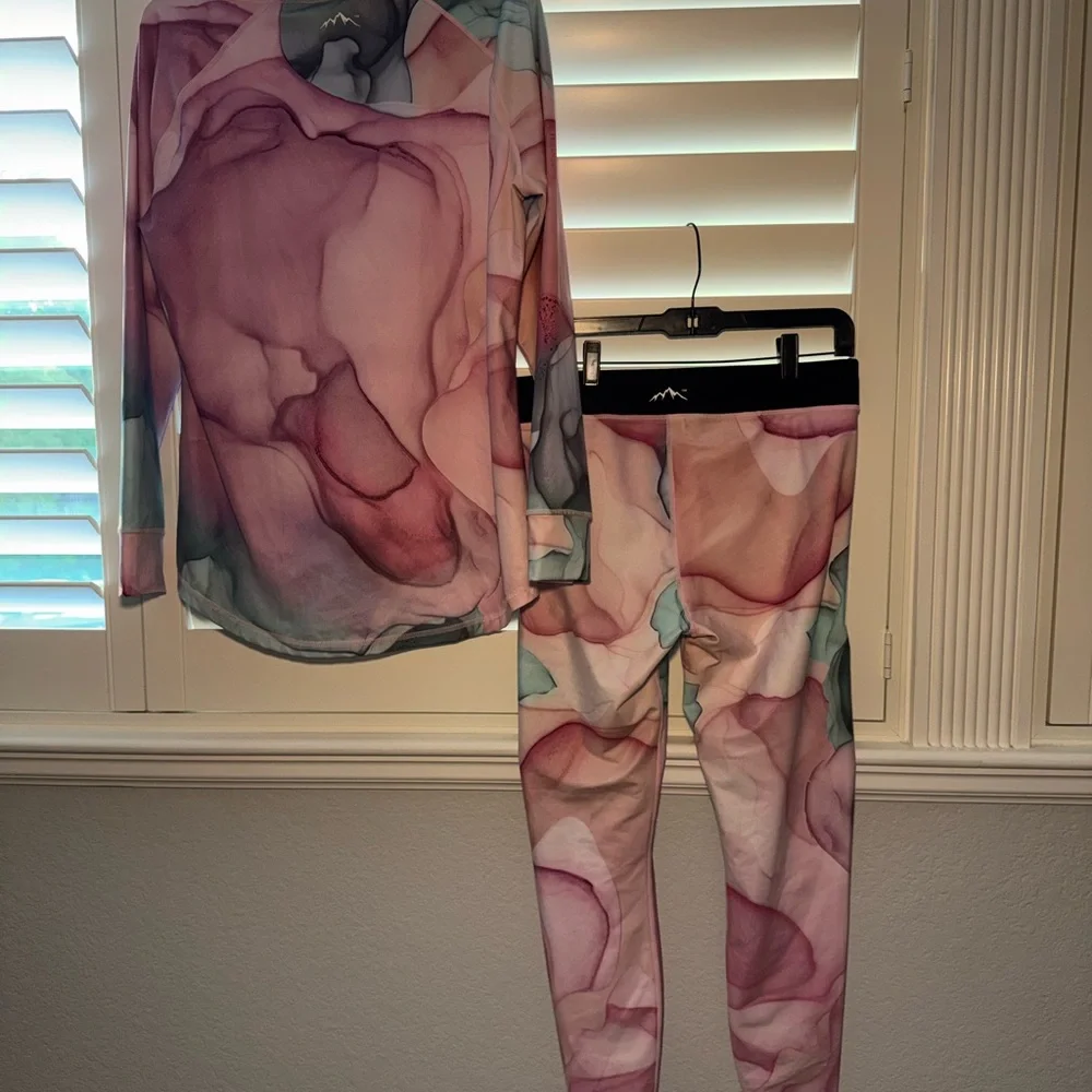 DOPE Base Layer Set Snuggle Top Lofty Tech Leggings Mirage Print Size Large